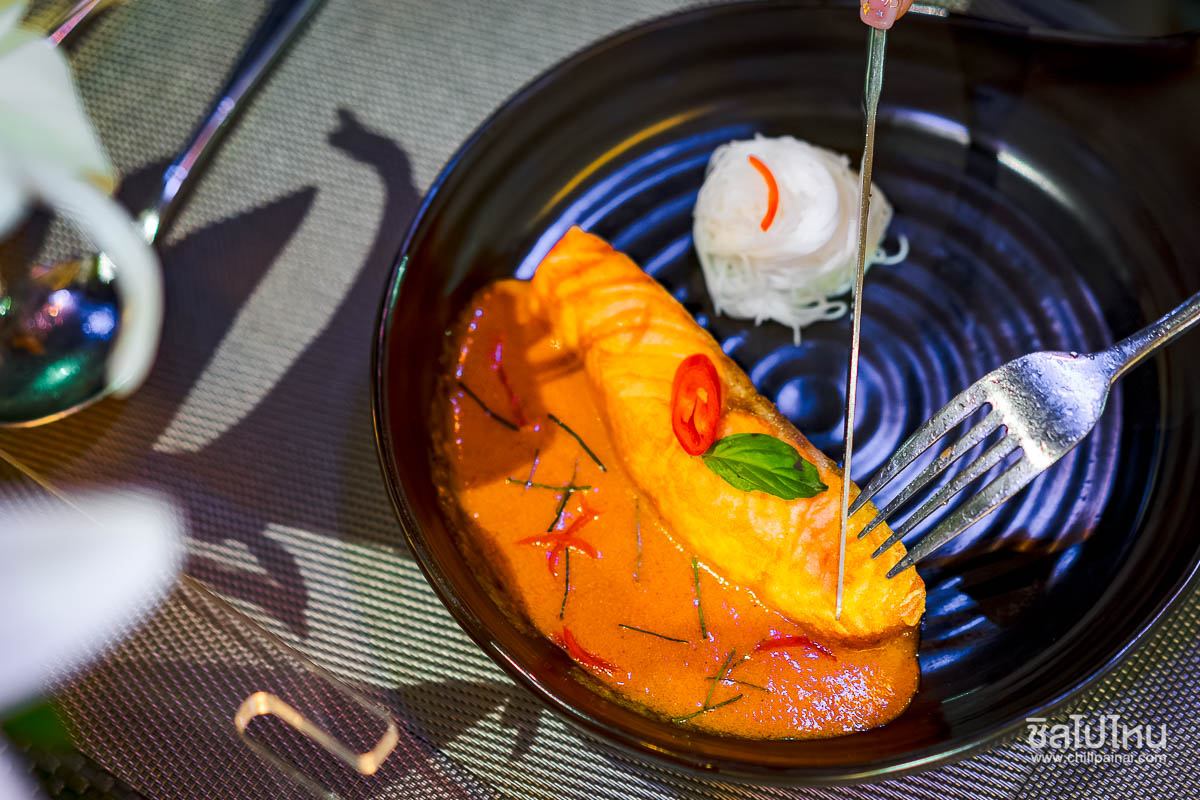 Bangkok_Restaurant_on_Bus_35