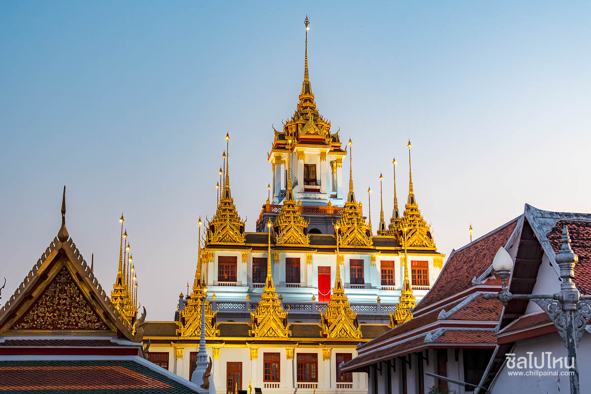 Bangkok_Restaurant_on_Bus_50