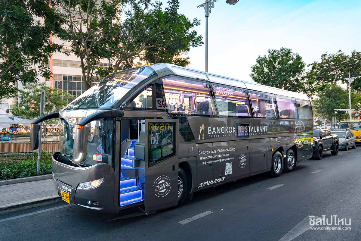 Bangkok_Restaurant_on_Bus_6