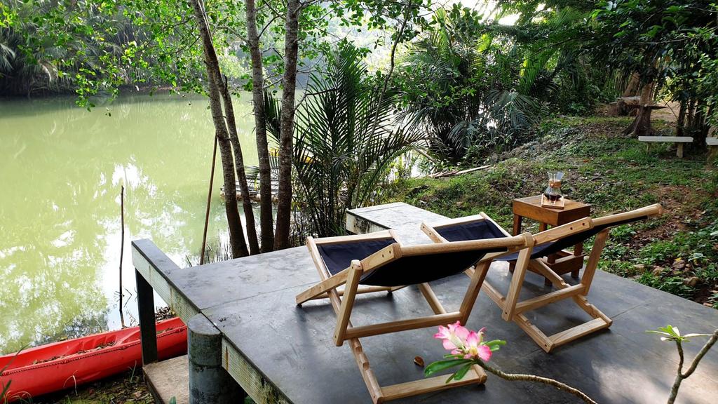 0fd33ab03ecb9cd9ba5f2e3f123cd52bd844f352