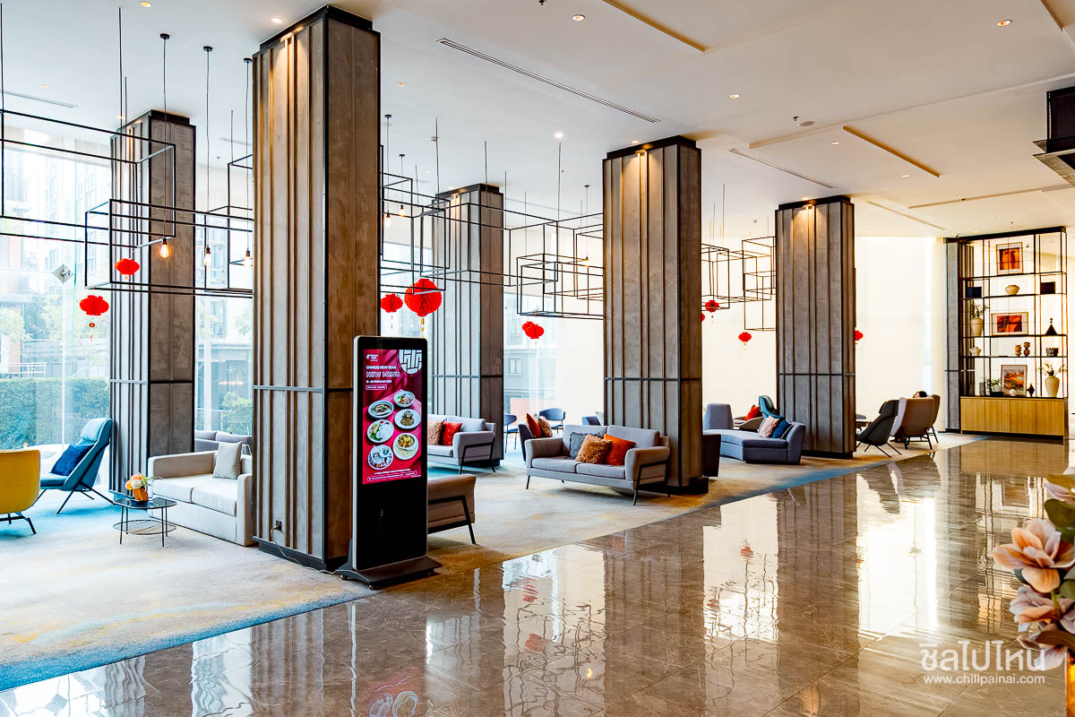 Holiday_Inn_Suites_Siracha_57