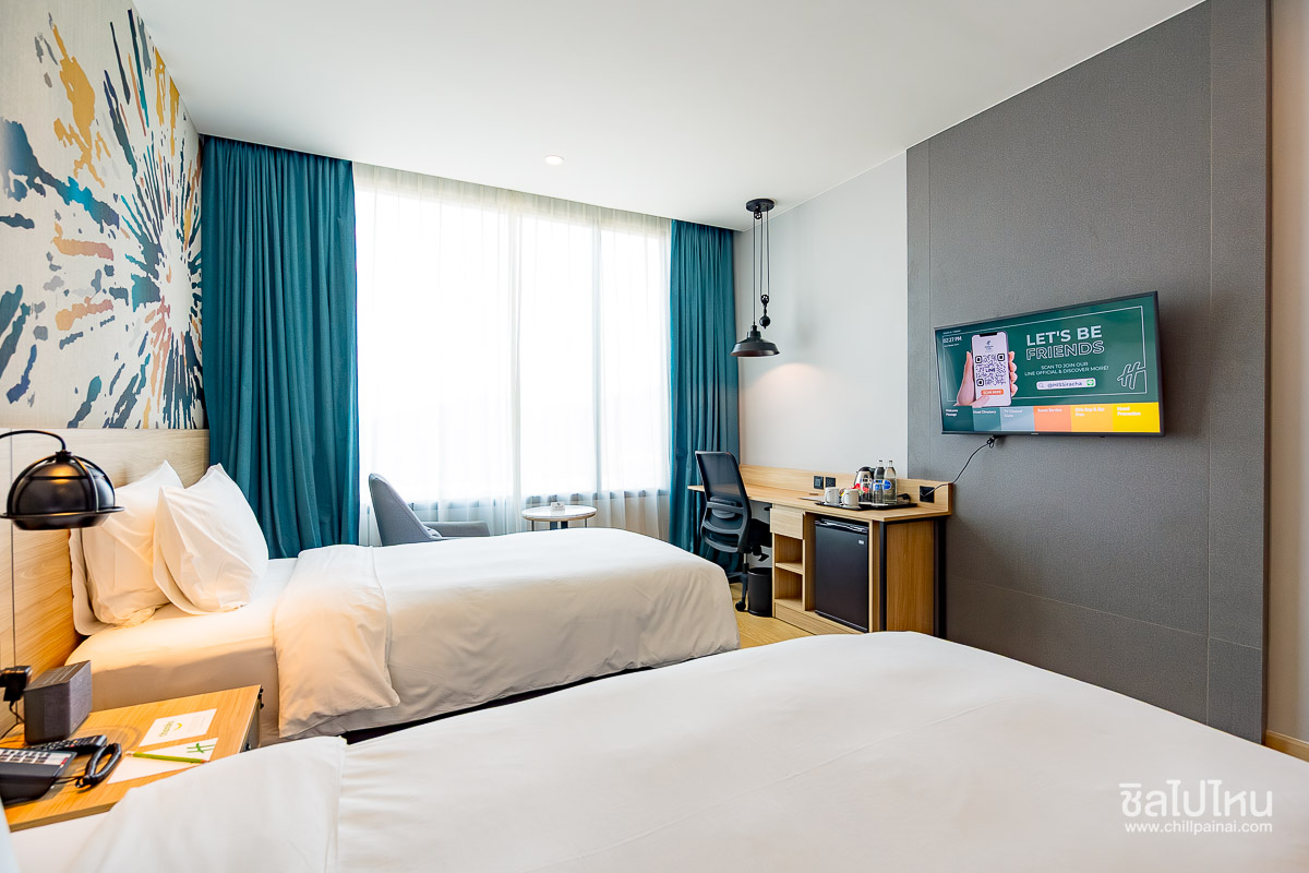 Holiday_Inn_Suites_Siracha_7