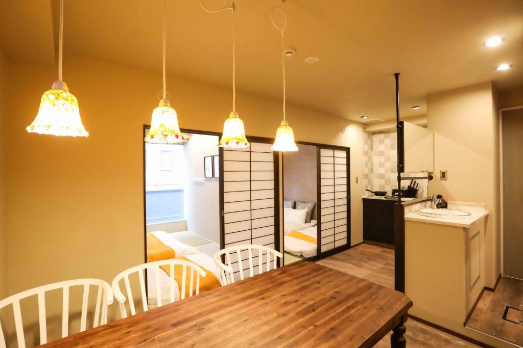 20 โรงแรมชินจูกุ โตเกียว ใกล้สถานีรถไฟ ห้องใหญ่สำหรับครอบครัว เอาใจสายช้อปปิ้ง อัปเดตใหม่ 2569