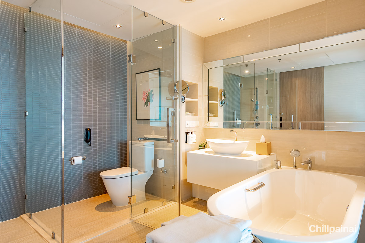 Holiday_Inn_Suites_Rayong_5