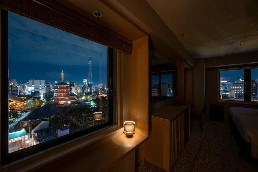 20 โรงแรมอาซากุสะ โตเกียว ย่านสุดฮิตของคนไทย ใกล้สถานีรถไฟ ใกล้วัดเซ็นโซจิ มีห้องใหญ่สำหรับครอบครัวอัปเดตใหม่ 2569