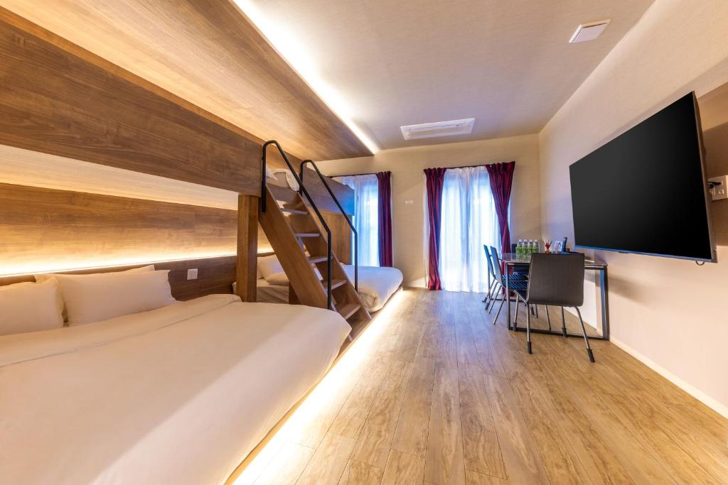 20 โรงแรมอาซากุสะ โตเกียว ย่านสุดฮิตของคนไทย ใกล้สถานีรถไฟ ใกล้วัดเซ็นโซจิ มีห้องใหญ่สำหรับครอบครัวอัปเดตใหม่ 2569