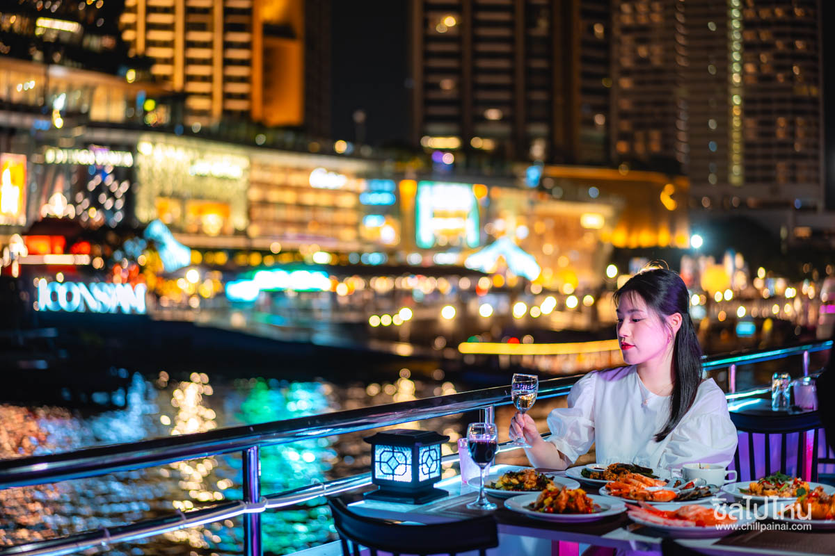 The_Luxury_White_3_24