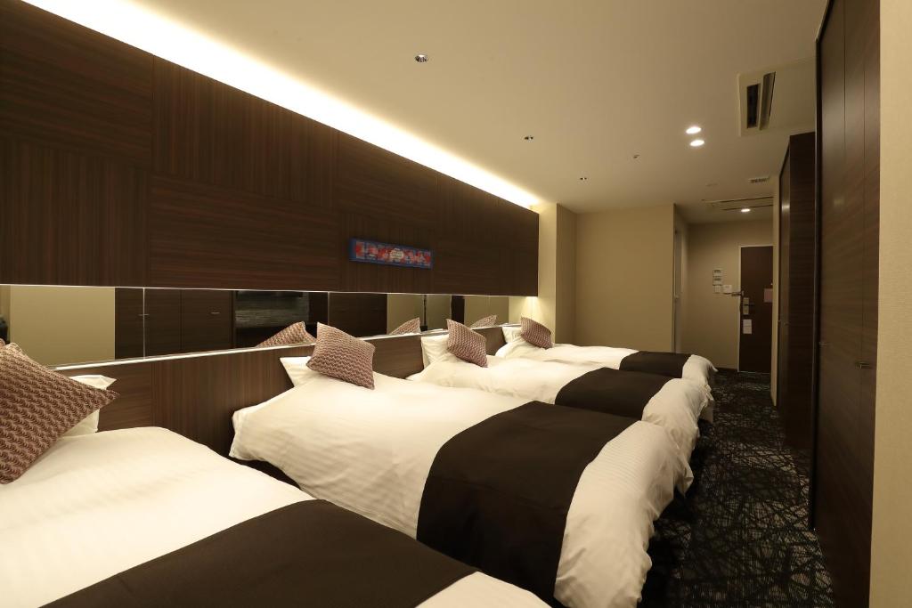 20 ที่พักโอซาก้า ย่านโดทงโบริ ใกล้ไฟป้ายกูลิโกะ เดินเที่ยวได้ ช้อปปิ้งสะดวก อัปเดตใหม่ 2569