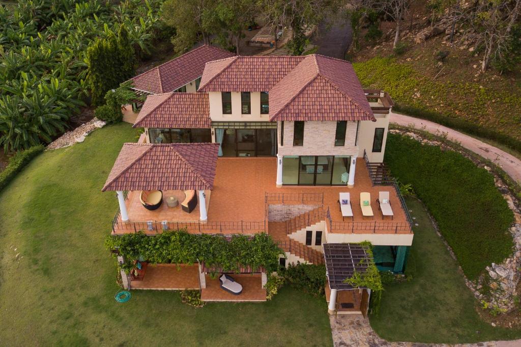 20 บ้านเป็นหลังเขาใหญ่ ปากช่อง ใกล้งานคอนเสิร์ตนั่งเล่น ทองสมบูรณ์คลับ พักยกแก๊ง เดินทางสะดวก อัปเดตใหม่ 2569