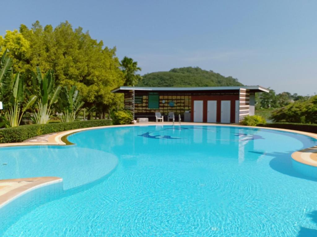 20 บ้านเป็นหลังเขาใหญ่ ปากช่อง ใกล้งานคอนเสิร์ตนั่งเล่น ทองสมบูรณ์คลับ พักยกแก๊ง เดินทางสะดวก อัปเดตใหม่ 2569
