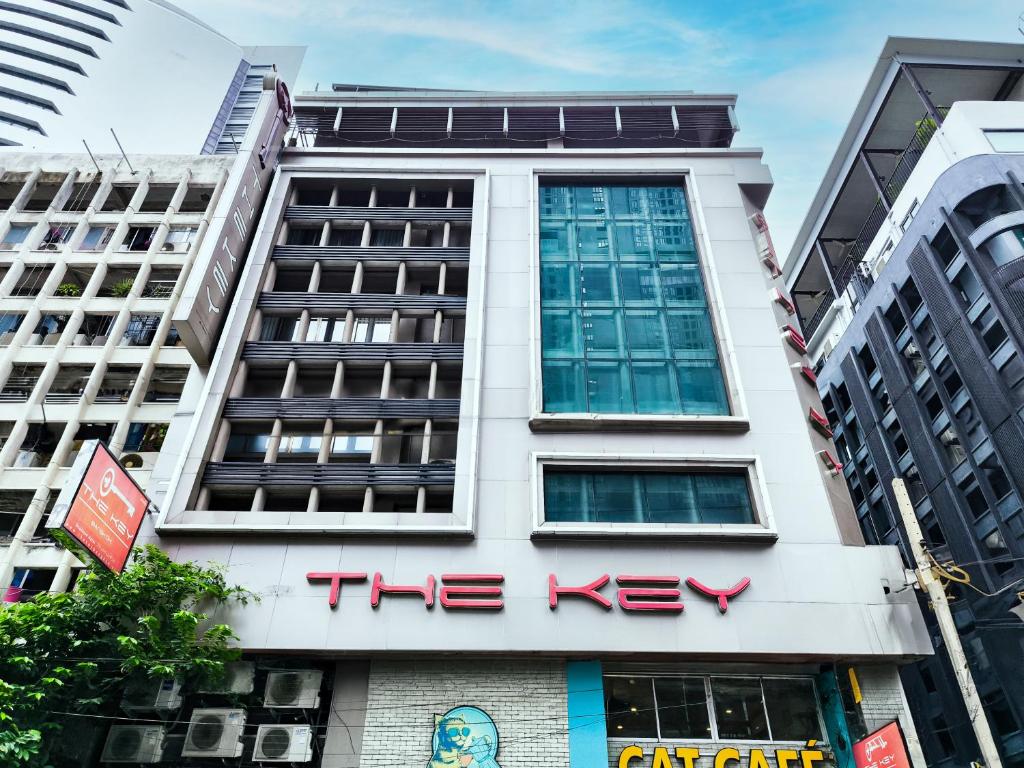 10 โรงแรมใกล้ BTS อโศก เดินทางง่าย เริ่มต้นหลักพัน ใกล้ Terminal 21 อัปเดตใหม่ 2569