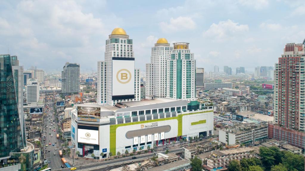 10 โรงแรมย่านประตูน้ำ ทำเลดี เดินช้อปแพลทินัม ประตูน้ำได้สบาย อัปเดตใหม่ 2569