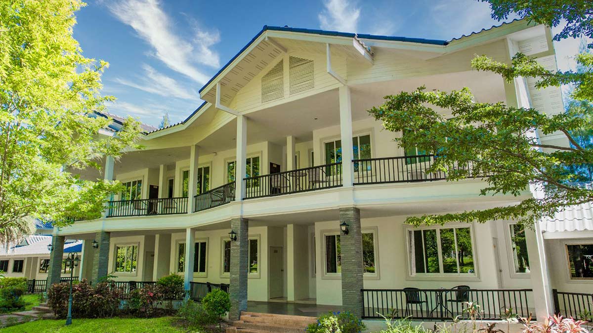10 ที่พักเขาใหญ่สำหรับครอบครัว วิวสวย ใกล้ที่เที่ยว พักผ่อนครบจบในที่เดียว อัปเดตใหม่ 2569