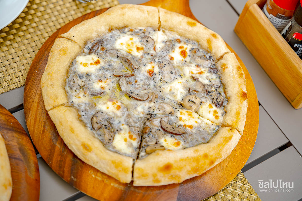 Jupiter_Trevi_Resort_3