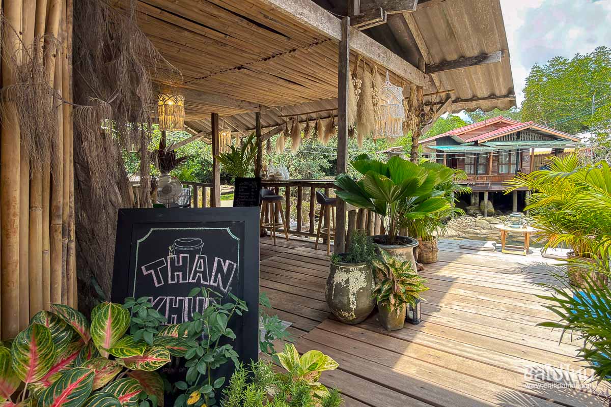 Than_Khun_Coffee_Bar_11