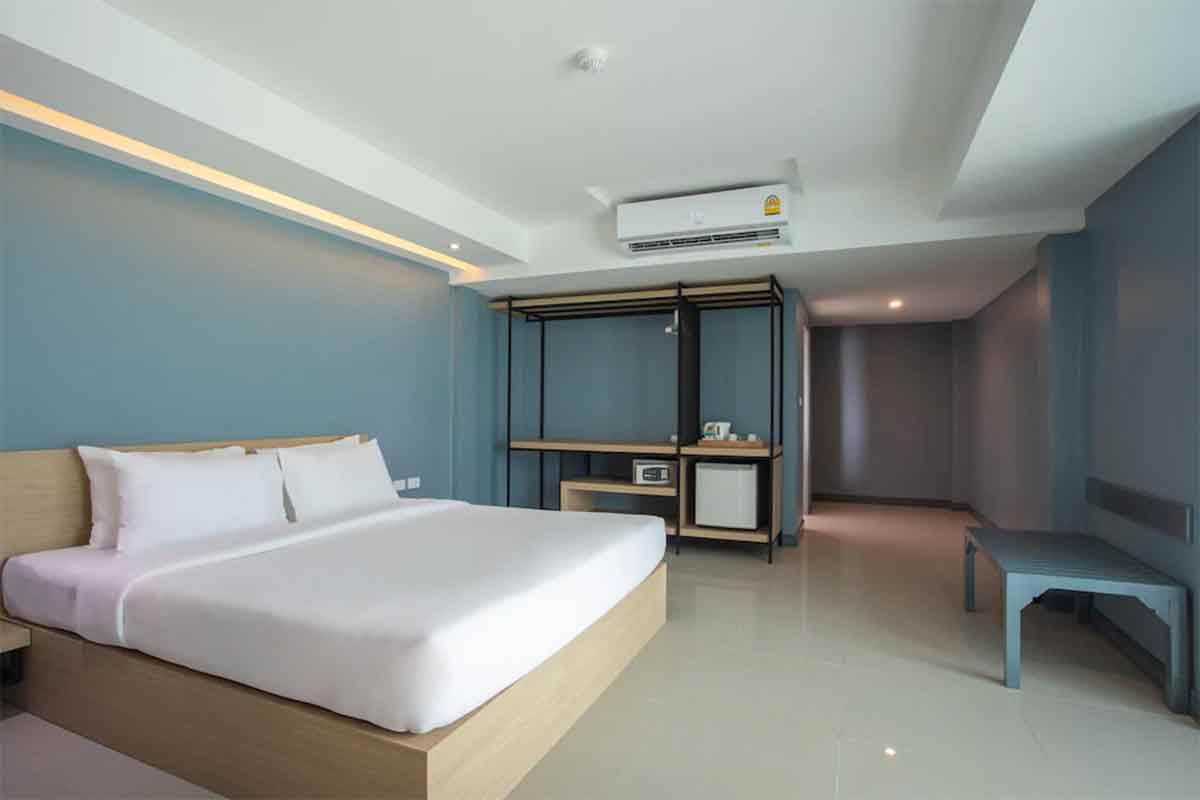 Nora_Lakeview_Hotel