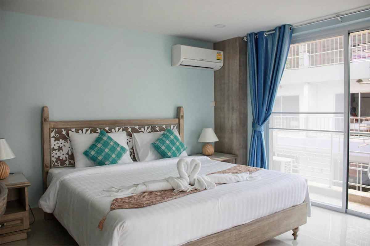 Panjais_Place1