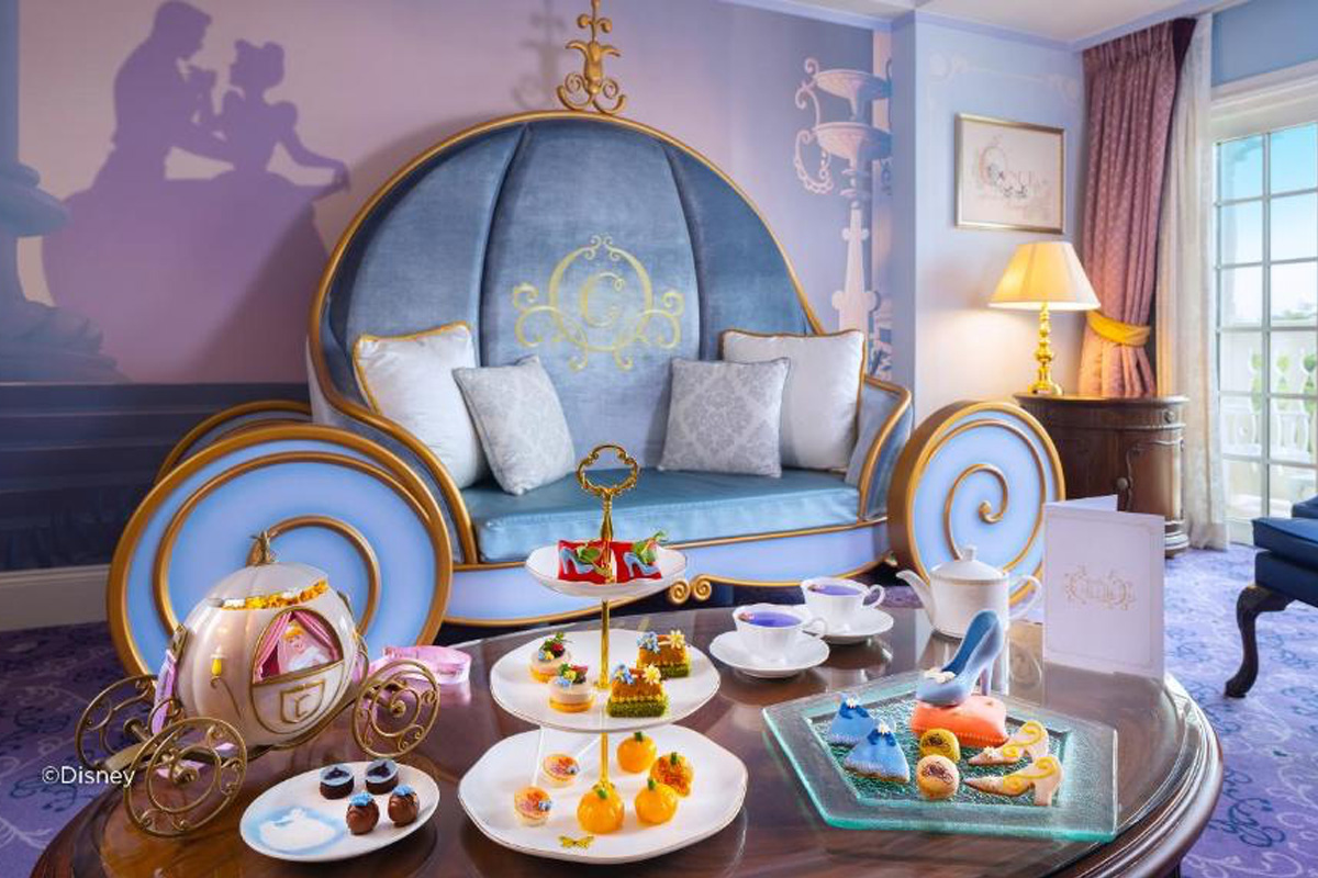Hong Kong Disneyland Hotel1