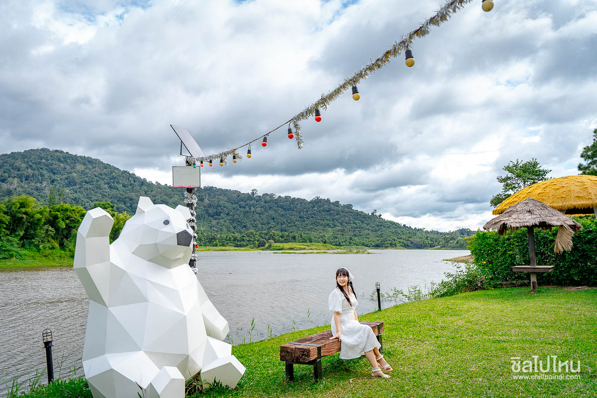 Bamboo_Lakeside_15