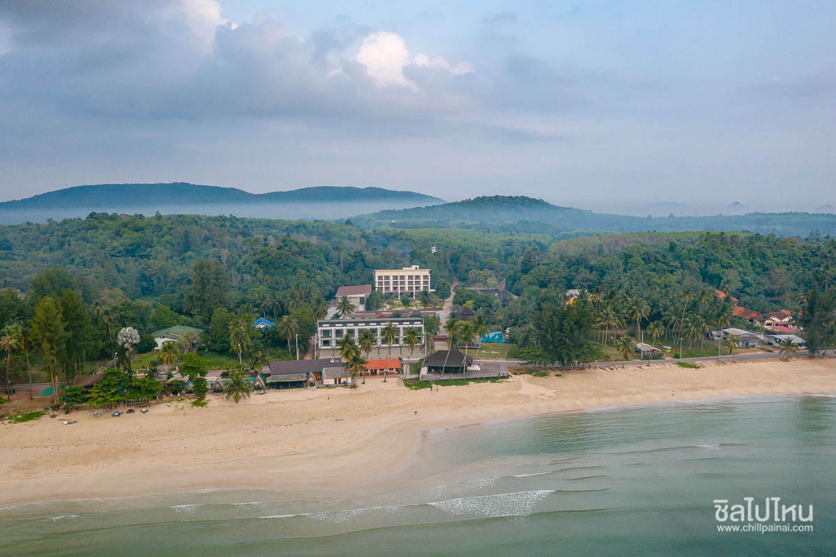 Nana Beach Hotel & Resort4