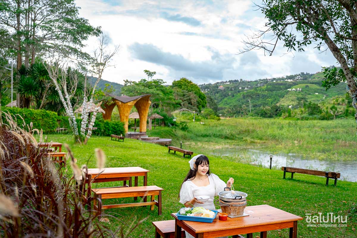Bamboo_Lakeside_48