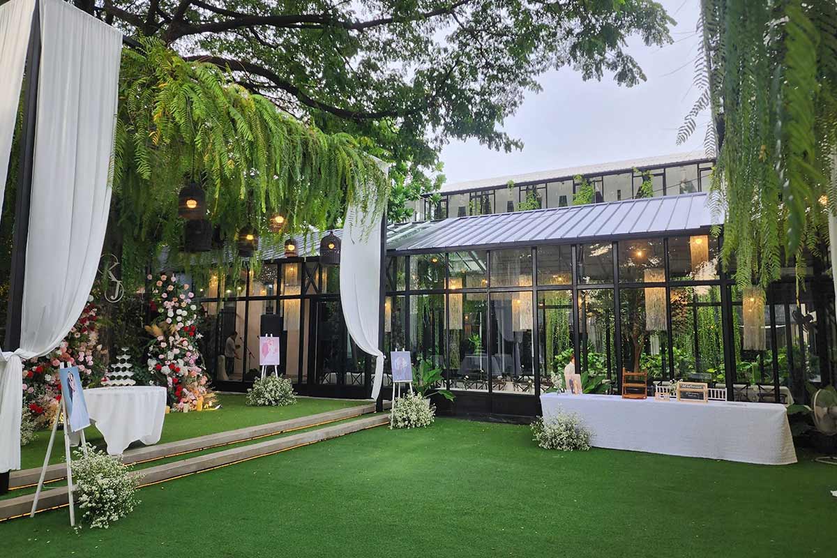 Mellow_Garden_Restaurant2