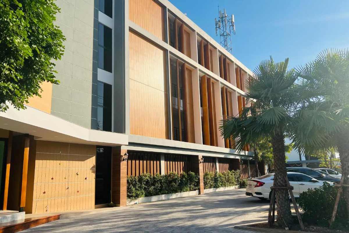 The_Aichaya_Hotel1
