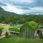 The Scenery Vintage Farm (เดอะ ซีเนอรรี่ วินเทจ ฟาร์ม) Jacuzzi villa หรือ Bath-tub gardener villa ฟรี บัตรกิจกรรม 2 ท่าน, สวนผึ้ง