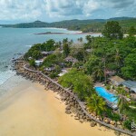 Analay Resort (อาณาเล รีสอร์ท) ห้อง แอร์ วิวสวน (Downhill Side) 2 ท่าน ,เกาะกูด