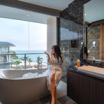 Atlantis Manor (แอตแลนติส แมนเนอะ) ห้อง Superior Sea view (A) 2 ท่าน , บางแสน