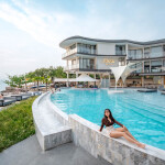 Atlantis Manor (แอตแลนติส แมนเนอะ) ห้อง Superior Sea view (A) 2 ท่าน , บางแสน