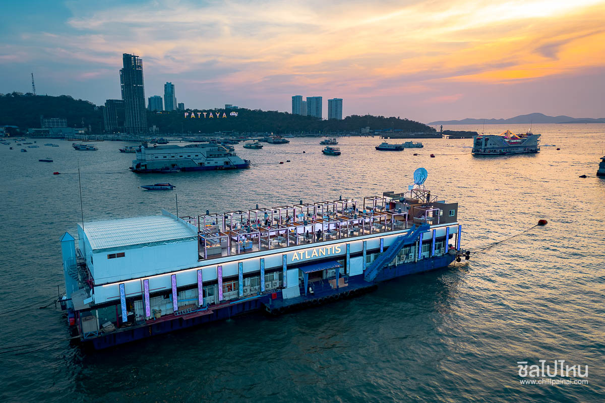 Atlantis Ocean Sky PLUS : บุฟเฟต์บนเรือกลางทะเลพัทยาพร้อมชมโชว์สุดพิเศษ, พัทยา