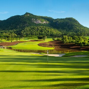 สนามกอล์ฟ แบล็คเมาน์เทน กอล์ฟ คลับ (Black Mountain Golf Club) หัวหิน