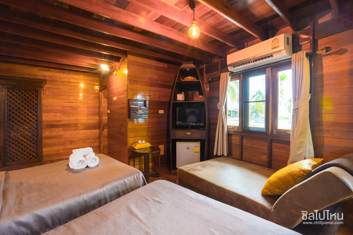 Deluxe lake and garden view เพชรธาร3