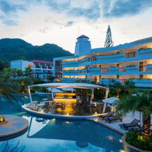 Holiday Inn Resort Phuket Karon Beach (ฮอลิเดย์อินท์ รีสอร์ท ภูเก็ต กะรน บีช) ห้อง Standard 2 ท่าน ภูเก็ต