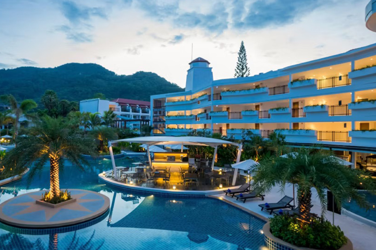 Holiday Inn Resort Phuket Karon Beach (ฮอลิเดย์อินท์ รีสอร์ท ภูเก็ต กะรน บีช) ห้อง Standard 2 ท่าน ภูเก็ต