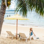 Samed Seaside Resort (เสม็ด ซีไซด์ รีสอร์ท) ห้อง เตียงใหญ่พร้อมวิวทะเล 2 ท่าน เกาะเสม็ด