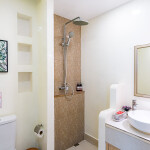 Ennkai Beach Front Resort (เอนกาย บีชฟรอนท์ รีสอร์ท เกาะล้าน) ห้อง Deluxe 2 ท่าน เกาะล้าน