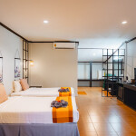 Heaven Kwai Resort (เฮฟเว่น แคว รีสอร์ท) ห้อง แพชวนชม / บ้านอินทนิล 2 ท่าน, กาญจนบุรี