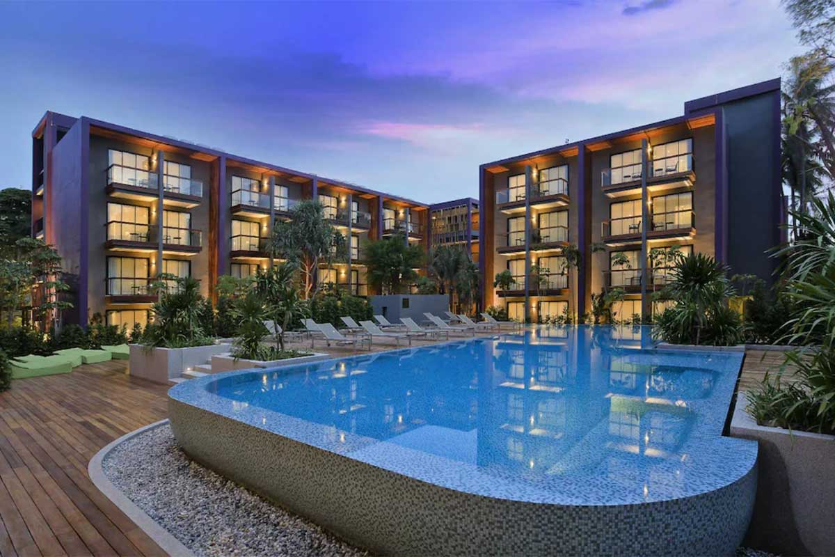 แพ็คเกจภูเก็ต 3 วัน 2 คืน พักที่ Holiday Inn Express Phuket Patong Beach Central + เดย์ทริปพีพี + อ่าวมาหยา + เกาะไข่ + ปิเละ + รถเช่า 48 ชม.