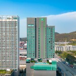 Holiday Inn and Suites Siracha Laemchabang (ฮอลิเดย์ อินน์ แอนด์ สวีท ศรีราชา แหลมฉบัง) ห้อง Standard  2 ท่าน ศรีราชา