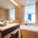Intercontinental Hua Hin Resort (อินเตอร์คอนติเนนตัล หัวหิน รีสอร์ท) : ห้อง Classic Room (Beach wing) 2 ท่าน, หัวหิน