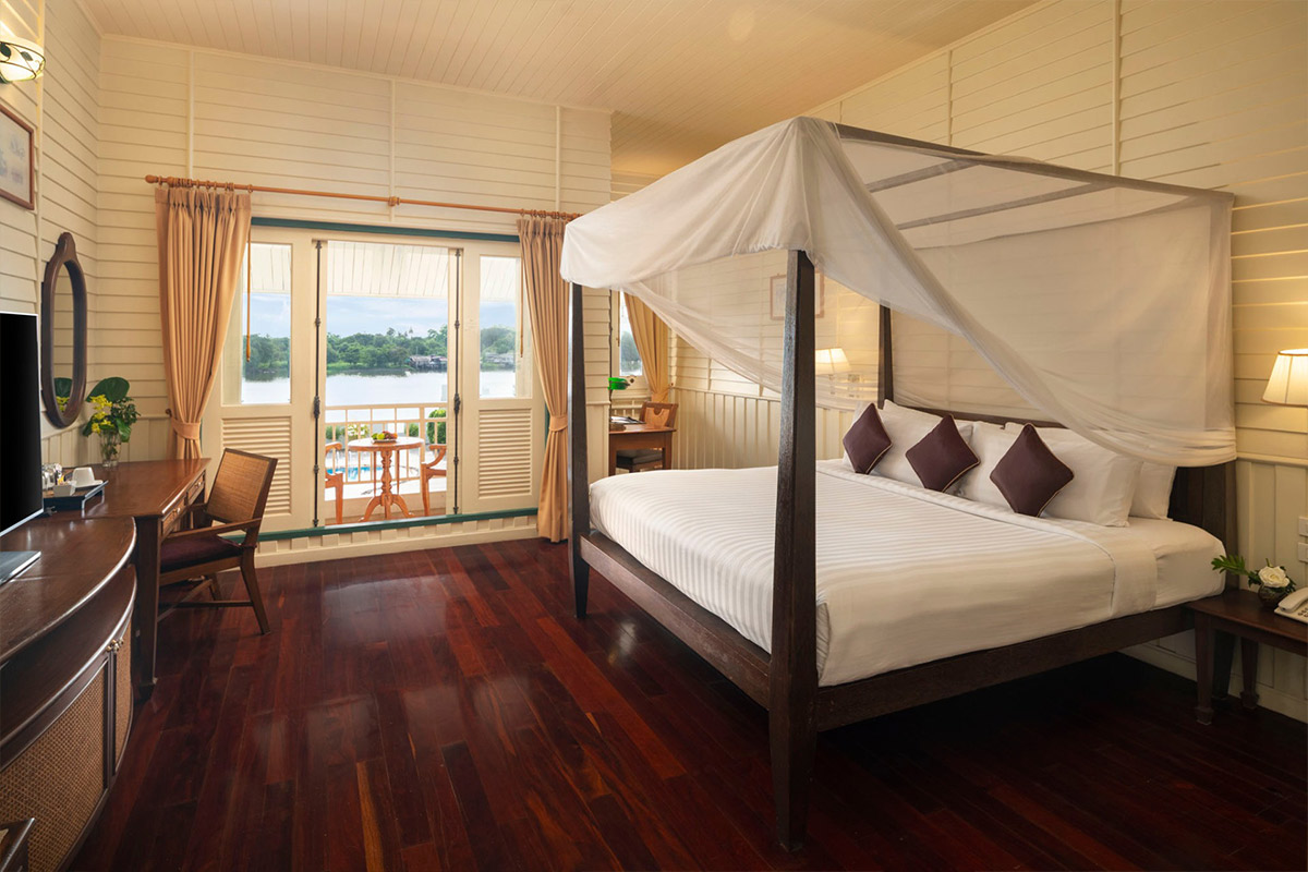 Kalanan Riverside Resort (กาลนาน ริเวอร์ไซด์ รีสอร์ท) ห้อง Grand Deluxe River View 2 ท่าน, นนทบุรี