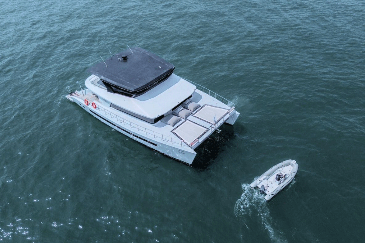 ล่องเรือยอร์ช One Day Trip (Join) ทัวร์ 4 เกาะ พร้อมดำน้ำตื้น และพายเรือคายัคใส + รถรับ-ส่ง, กระบี่