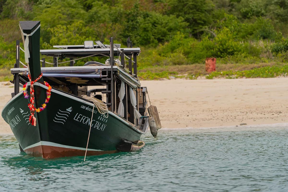 แพ็กเกจทริปล่องเรือไม้ Le fong ta-lay (เลอ ฟองทะเล) เที่ยวเกาะยอ Private กรุ๊ป (Pet Friendly) , สัตหีบ