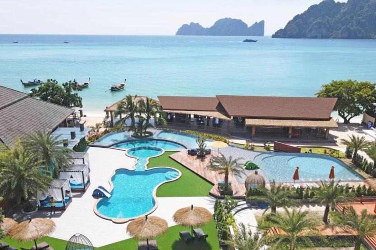 แพ็คเกจเกาะพีพี 3 วัน 2 คืน พักที่ U RIP RESORT KO PHI PHI + ทริปครึ่งวัน โดยเรือหางยาวแบบส่วนตัว + รถรับ-ส่ง เดินทางจากภูเก็ต