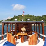 ทริปล่องเรือไม้ Maryn Voyage ชมพระอาทิตย์ตก รอบเกาะหลีเป๊ะ + รถรับ-ส่ง