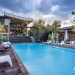 Meena Villa (มีนา วิลล่า) รวมอาหารเช้า นครนายก