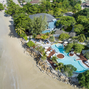 Mercure Rayong Lomtalay Villas and Resort (เมอร์เคียวระยองลมทะเลวิลล่าแอนด์รีสอร์ท) ห้อง Lomtalay Executive 2 ท่าน ระยอง