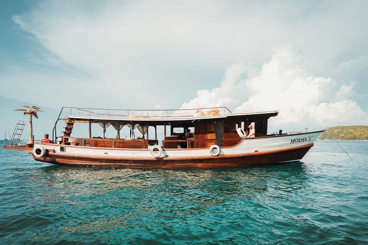 แพ็คเกจทริปล่องเรือไม้ Moana (โมเอน่า) Private Trip สำหรับ 1 - 5 ท่าน และ 8 - 10 ท่าน, พัทยา